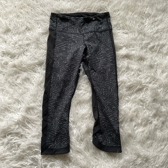 Lululemon Mesh Weave Crop‎ Leggings - Picture 1 of 5